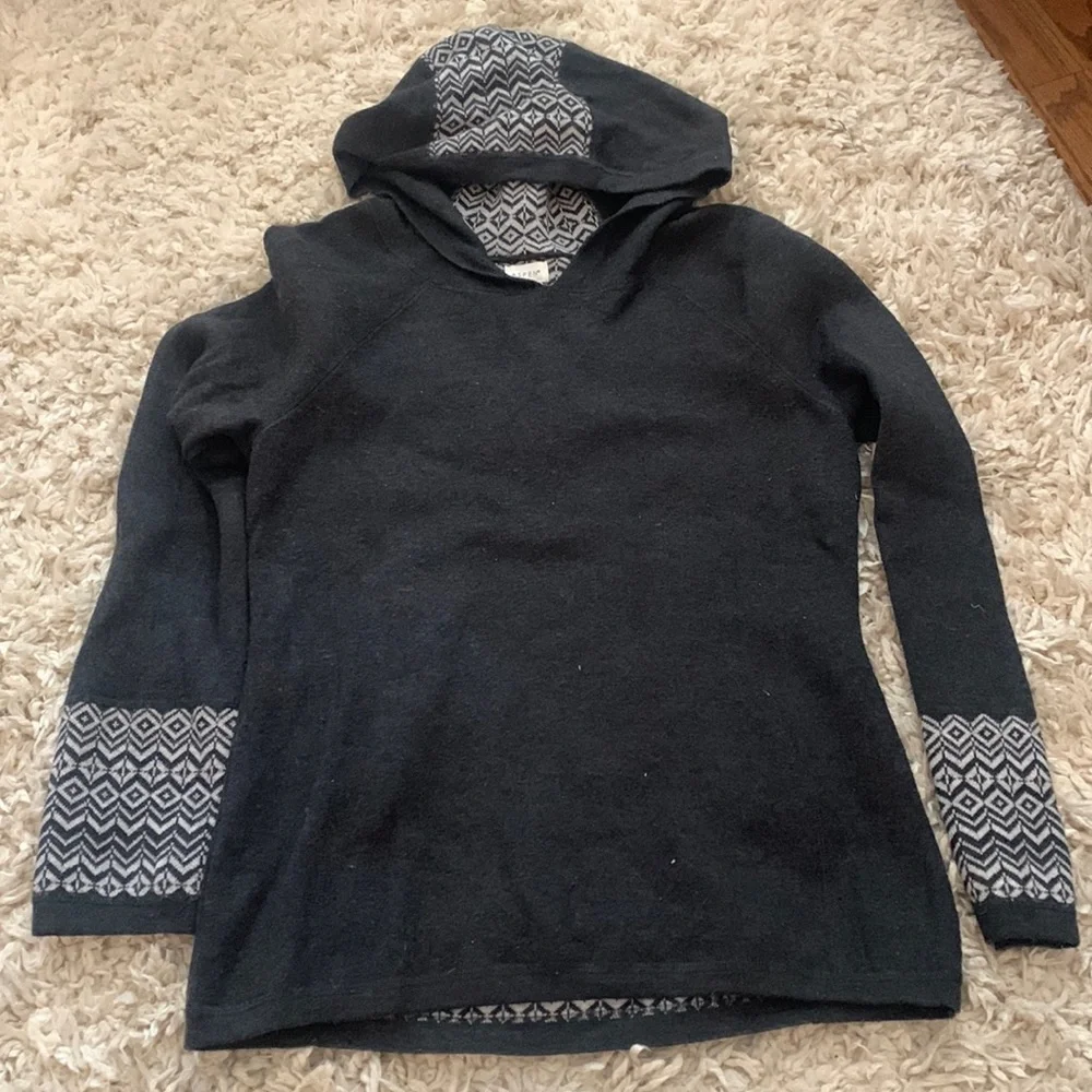 ASPEN Sweater - Picture 1 of 4